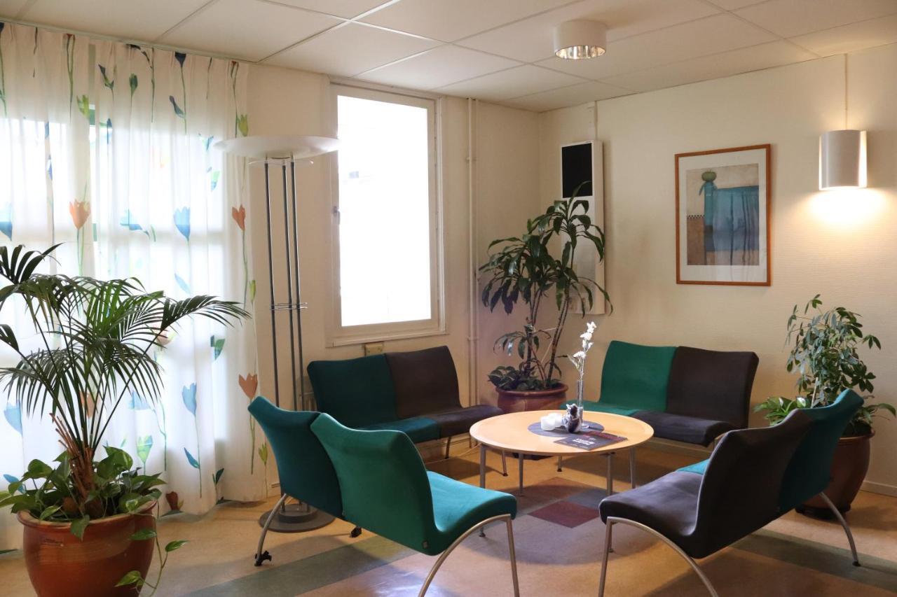 Rs Laegenhetshotell Skoevde Extérieur photo